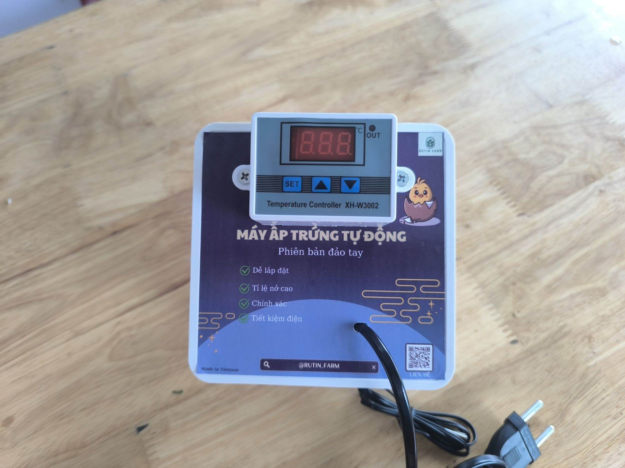 Máy ấp trứng Rutin Farm thông minh đảo tay