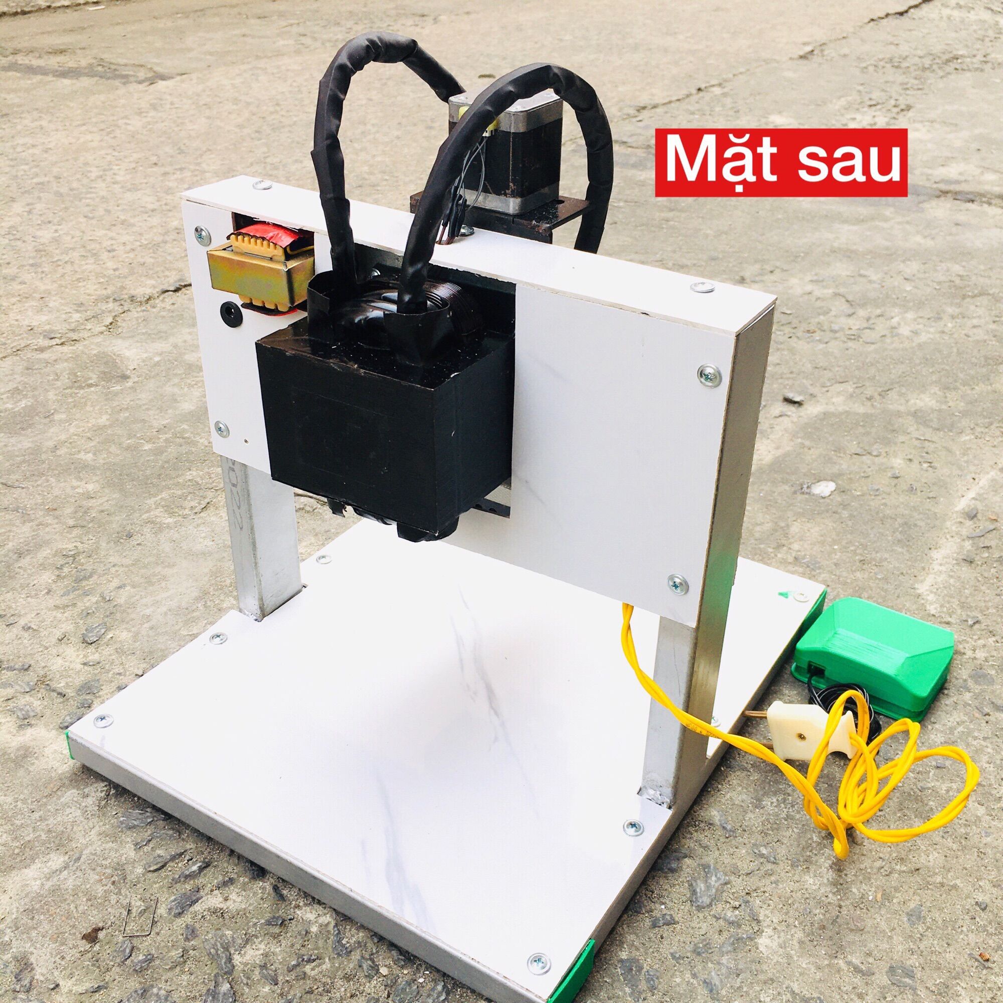 Máy hàn cell pin tự động, pin 18650 26650