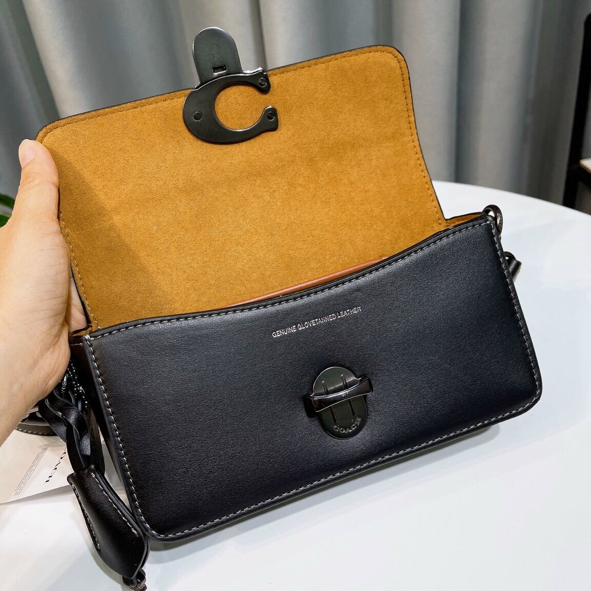 STUDIO BAGUETTE Mẫu coach mini mới sang trọng