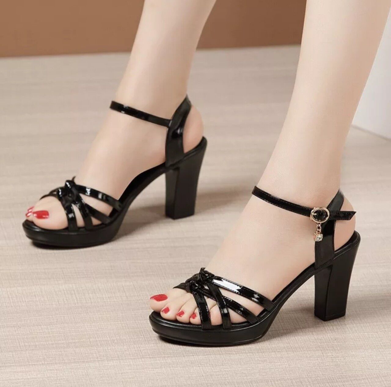 Giày sandal gót vuông quai Đan cao 7p@&&’