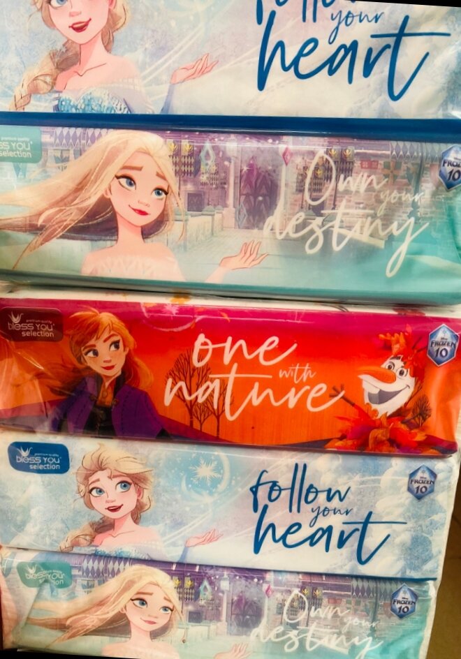 Khăn Sofpack - Bless You Selection Disney  gói 150 tờ