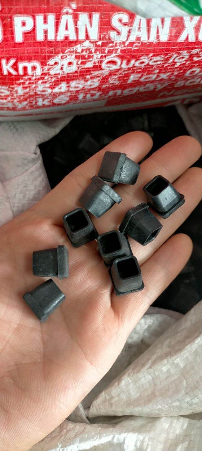 10 chiếc Bịt đầu hộp vuông 14x14, nắp chụp đầu sắt hộp, chân đế cao su