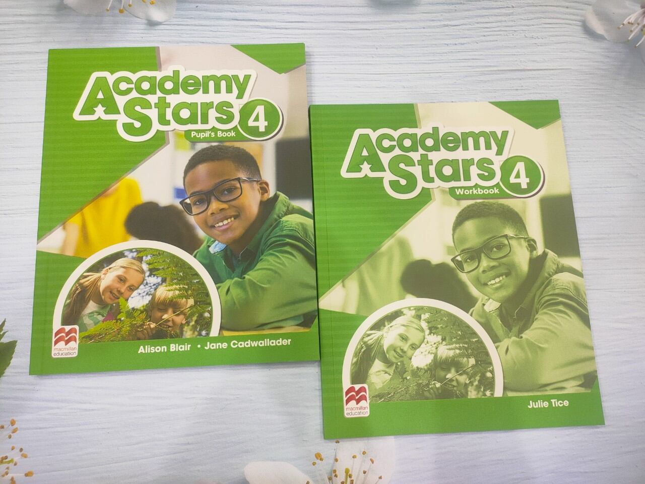 Academy Stars 4 (SB+WB)