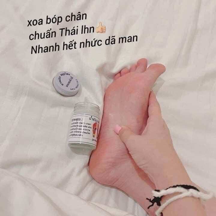 Dầu xoa bóp bàn chân thái lan