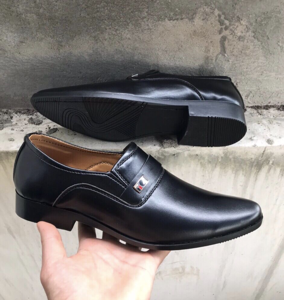Giày công sở nam mẫu mới.da mềm.mã GT04..size từ 38-43..màu đen sang trọng lịch lãm
