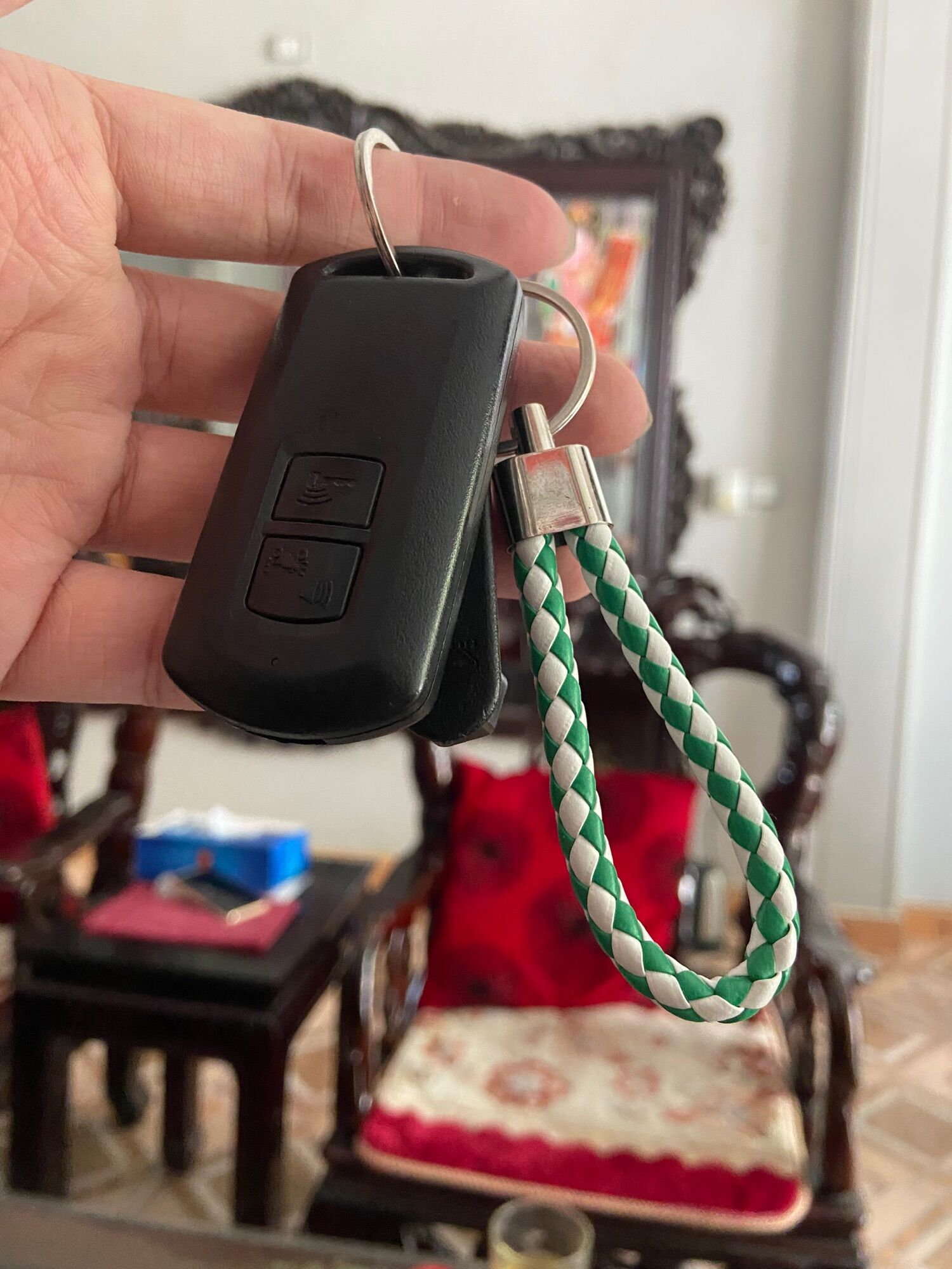 móc chìa khoá siêu bền (giao màu ngẫu nhiên)