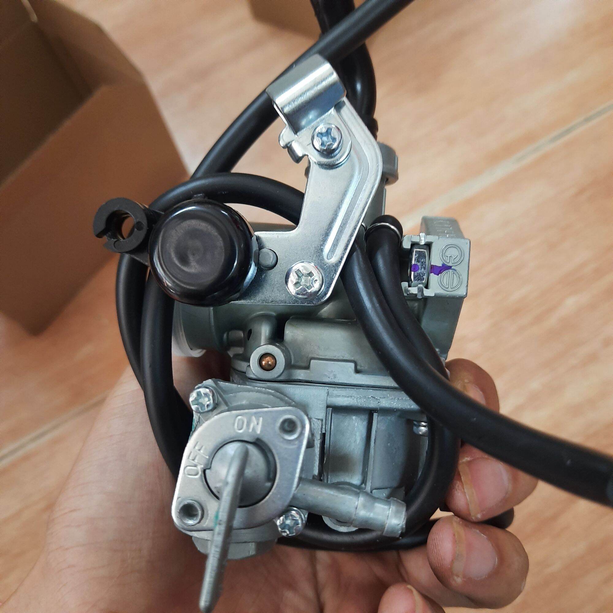 BÌNH XĂNG KEIHIN 100 2 ĐỒNG TIỀN