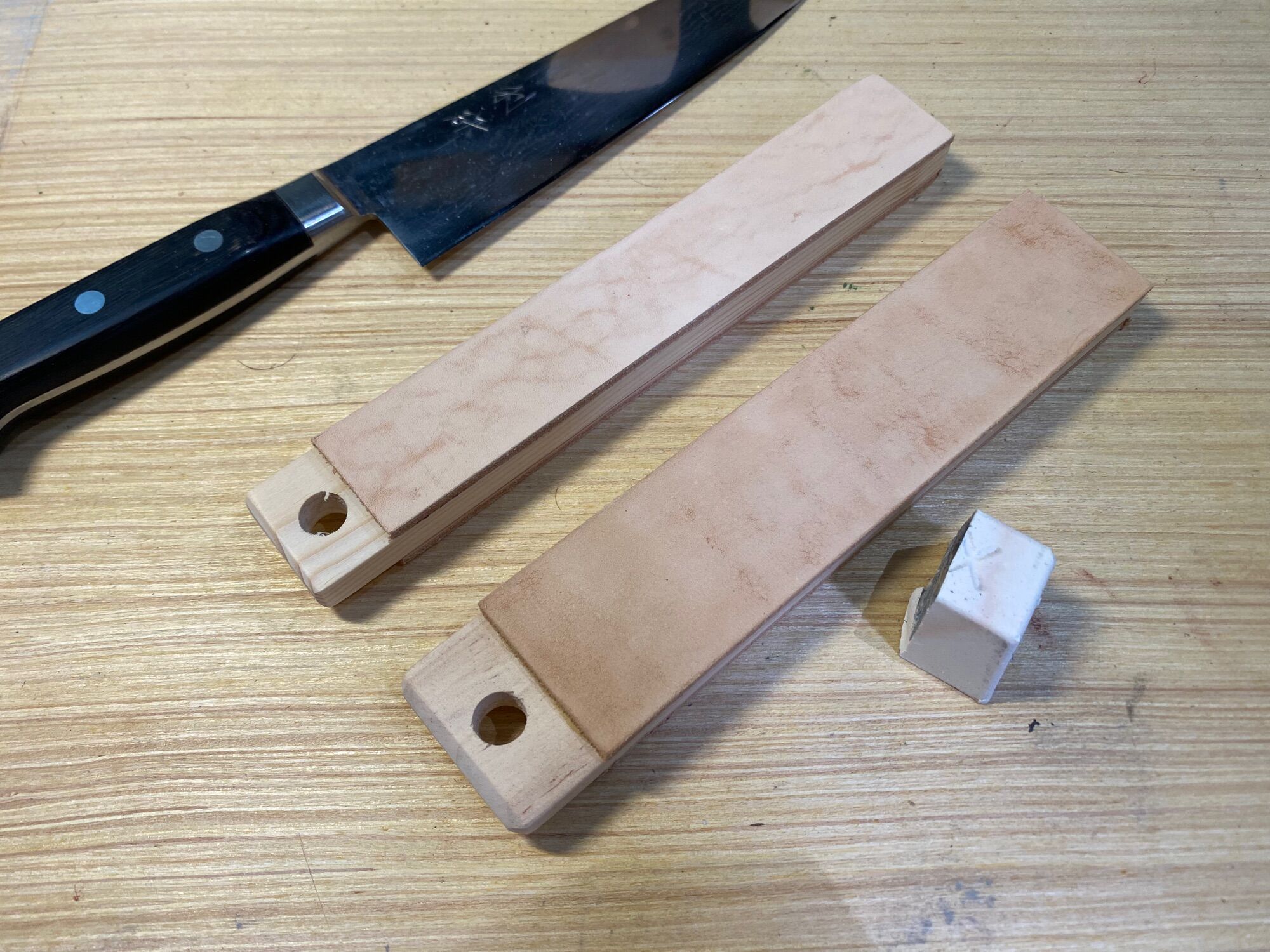 Que liếc dao bằng da mini EDC