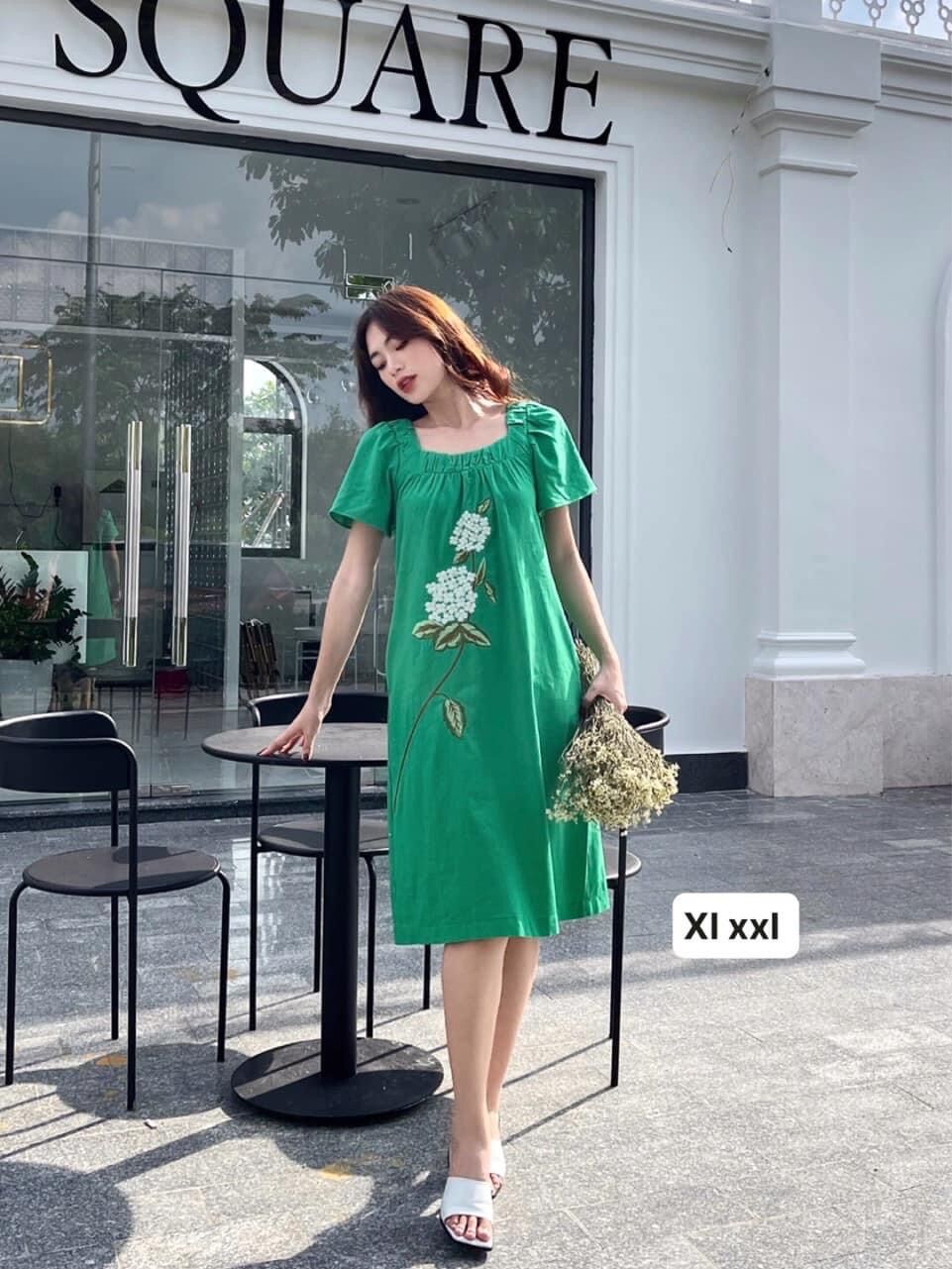Đầm Thêu Linen Cổ Vuông Xênh