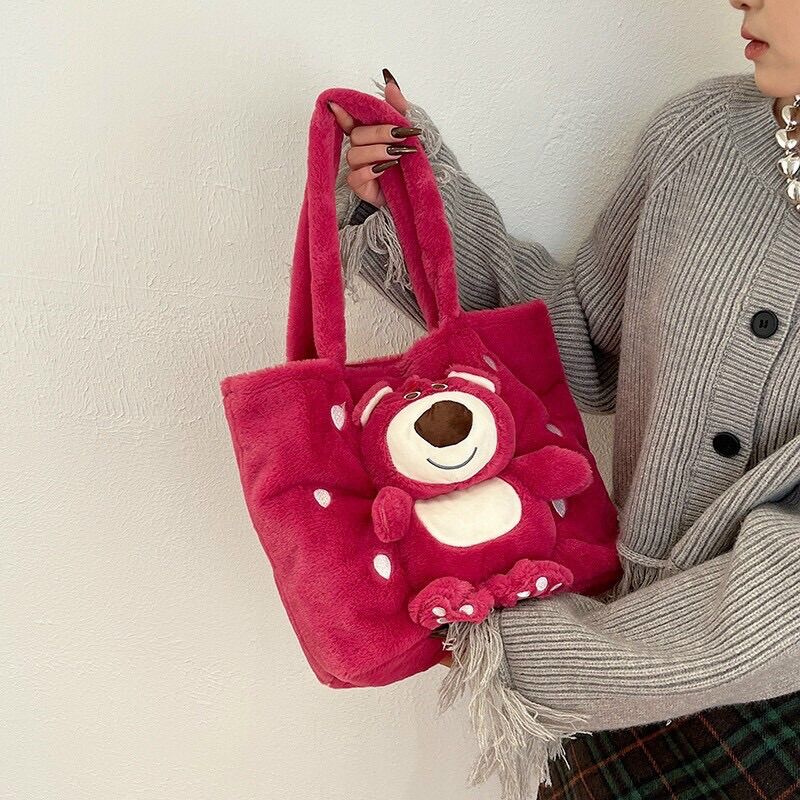 TÚI ĐEO CHÉO GẤU DÂU LOTSO