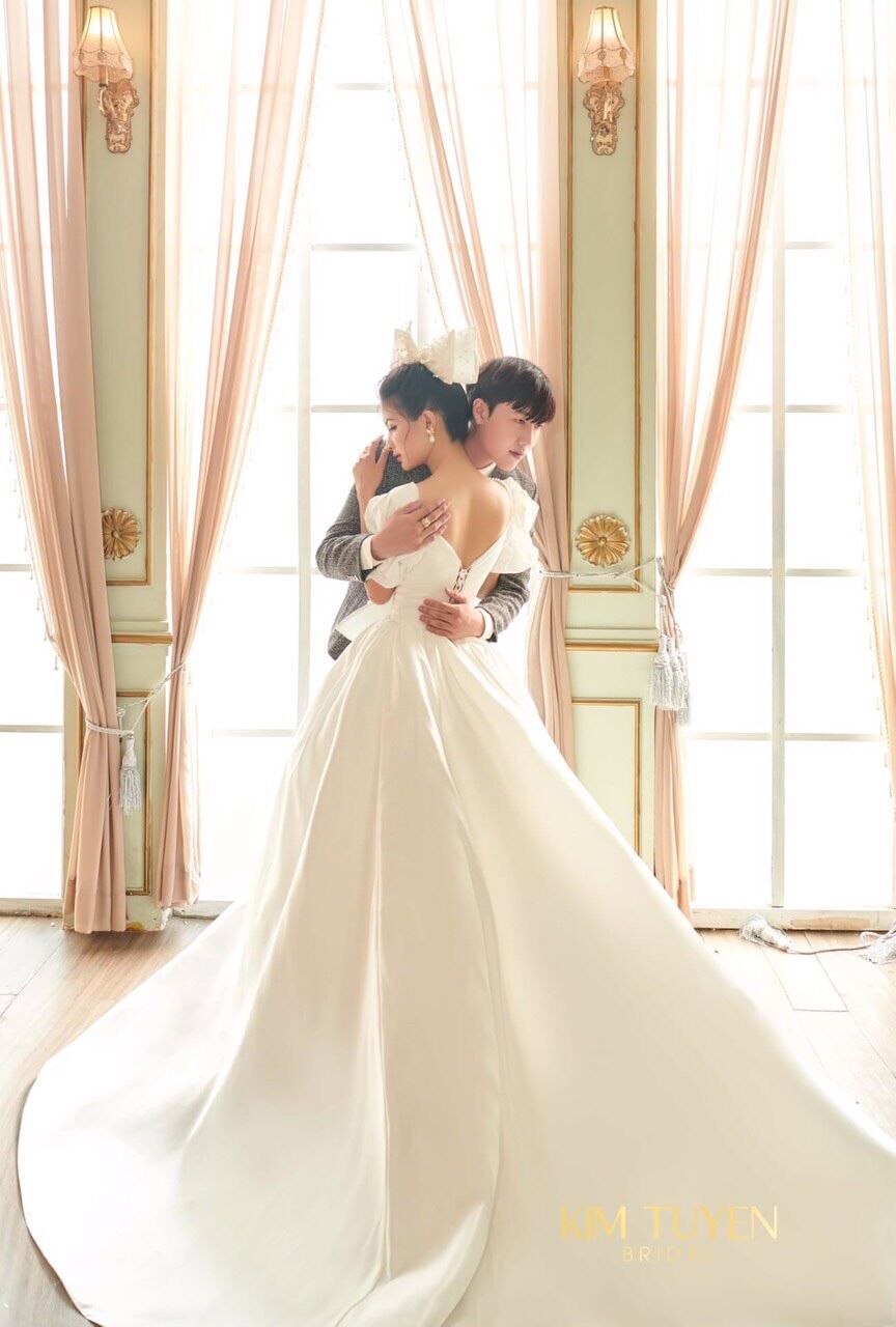 Nơ cài tóc cô dâu đính hạt siêu xinh