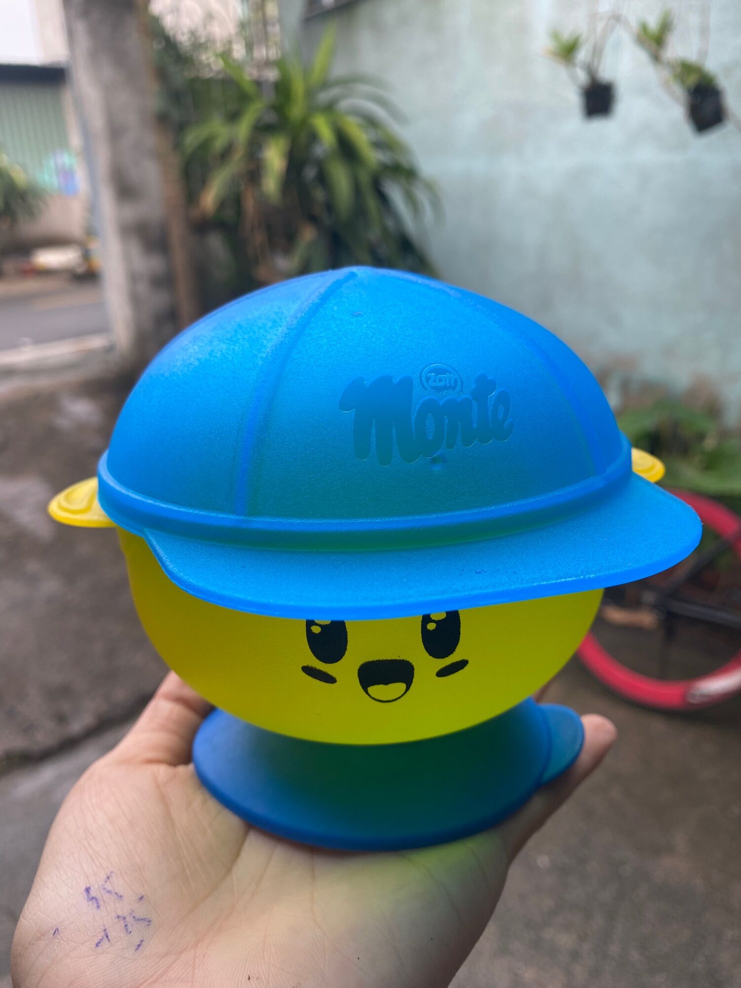 Chén ăn dặm nhựa an toàn cho bé có nắp đậy hkm monte