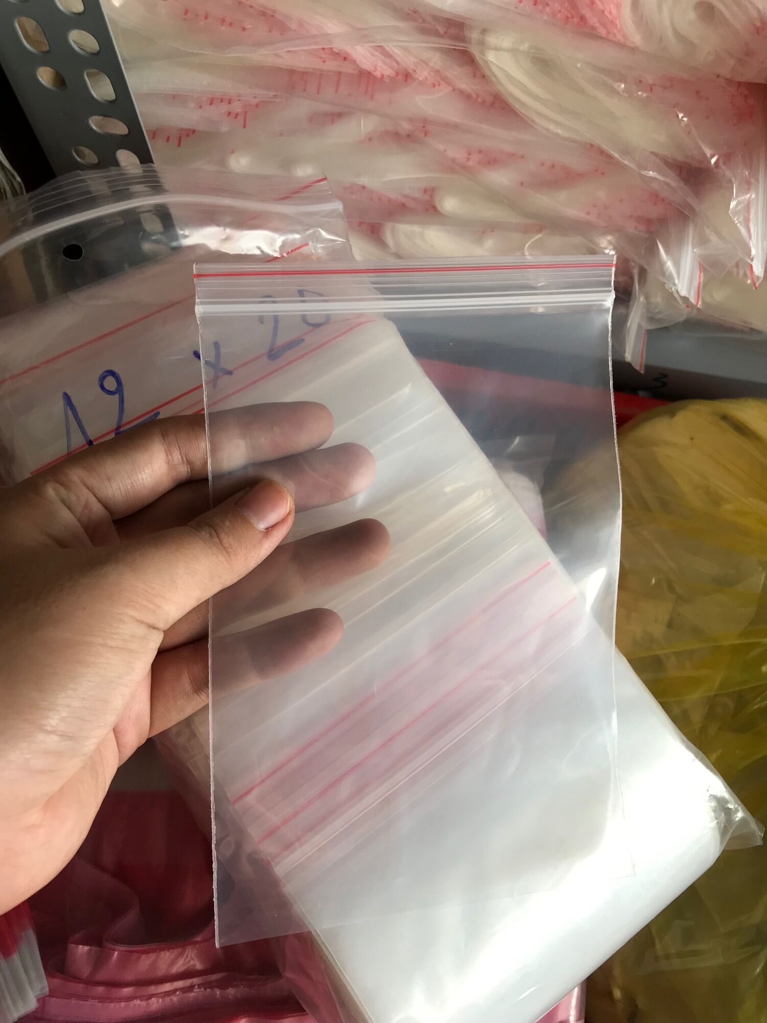 🔥Sỉ 0,5 KG túi Zip chỉ đỏ