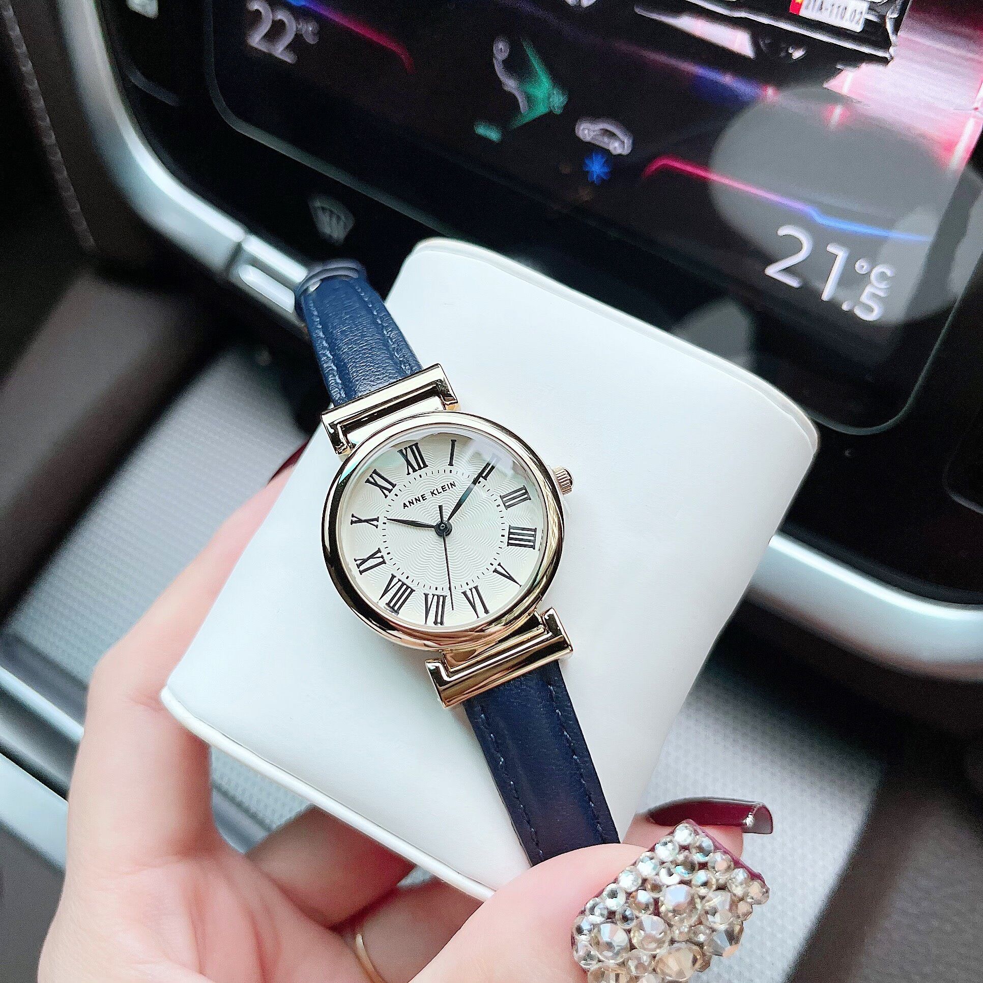Đồng Hồ Nữ Anne Klein