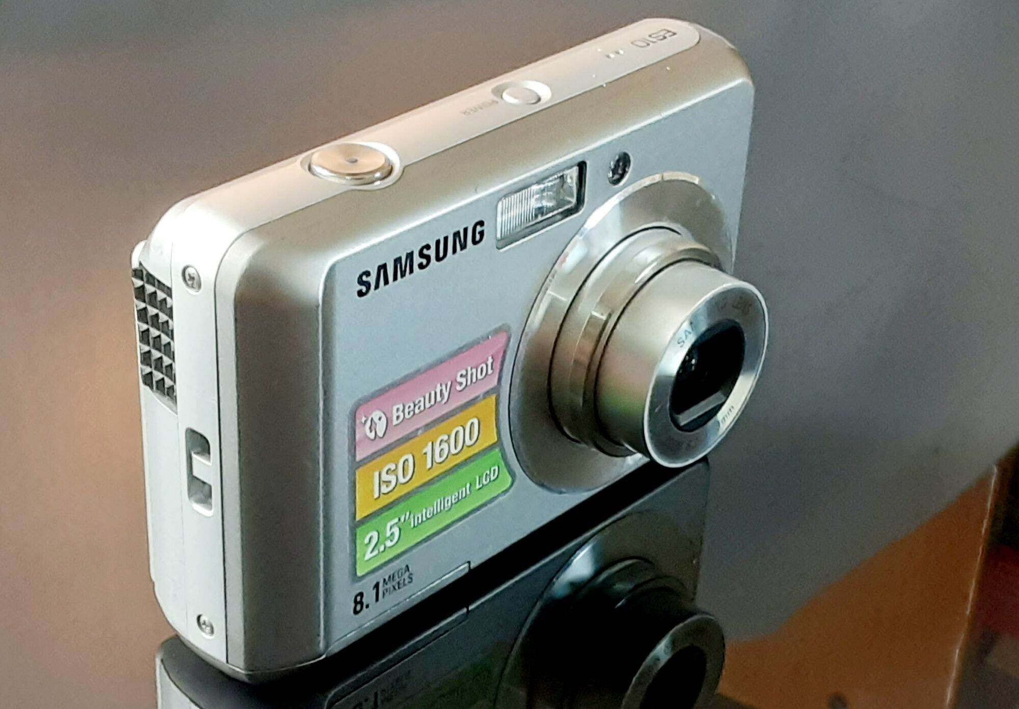 Máy ảnh kts samsung ES10  Vintage