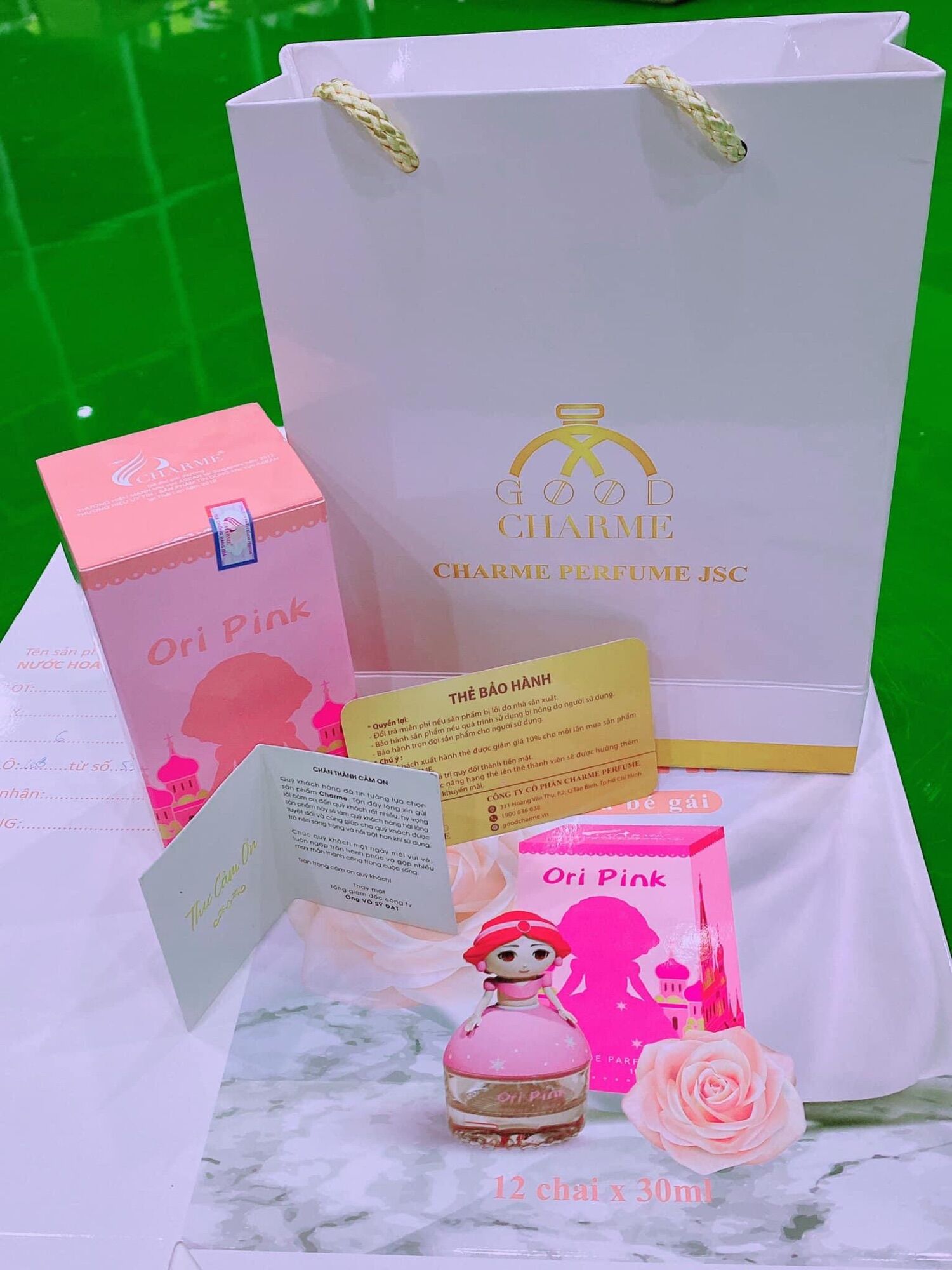 Túi giấy đựng nước hoa good char.me ( mua 10 tặng 4)
