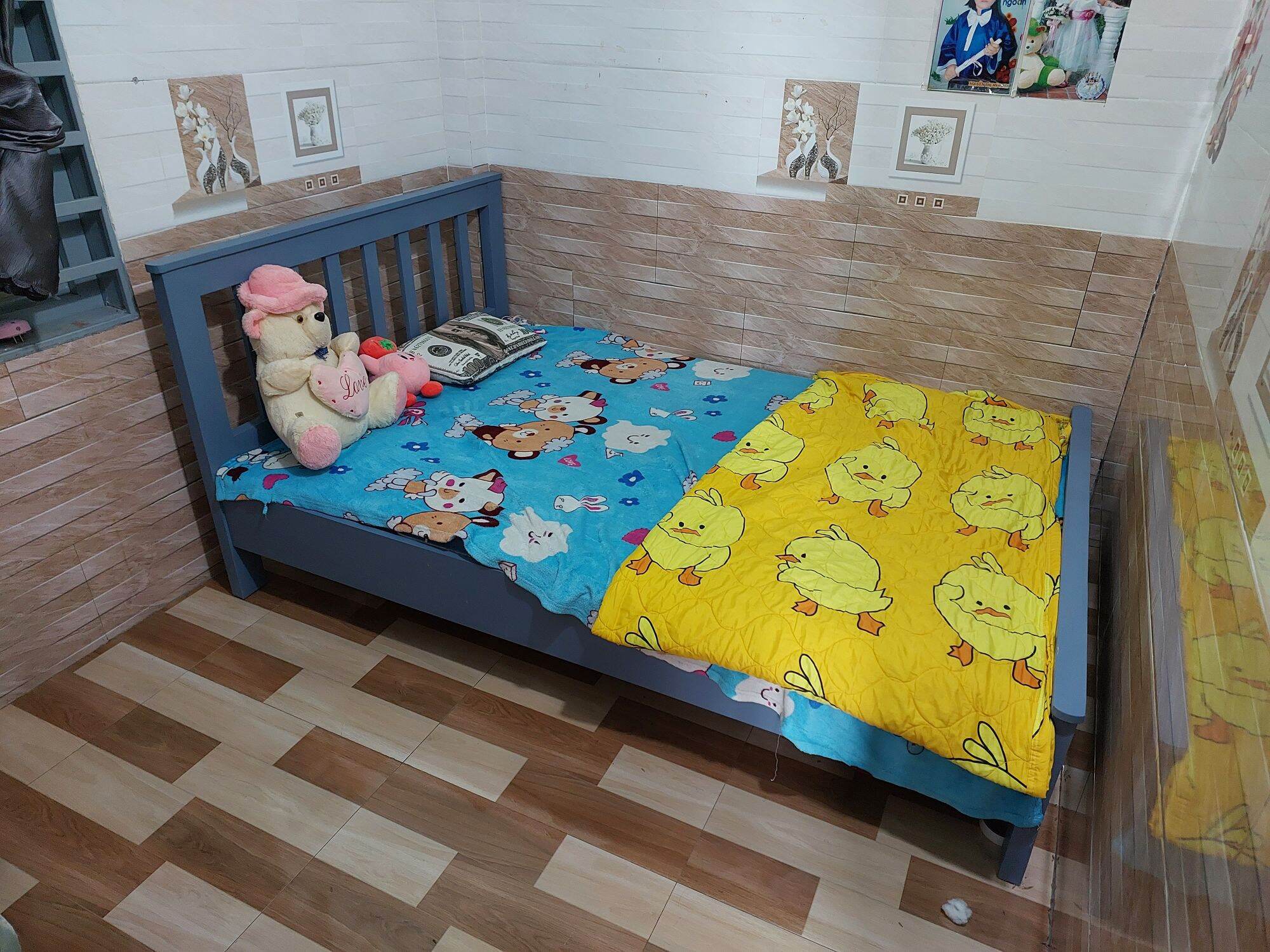 Giường gỗ 1mx2m gỗ thông nhập khẩu