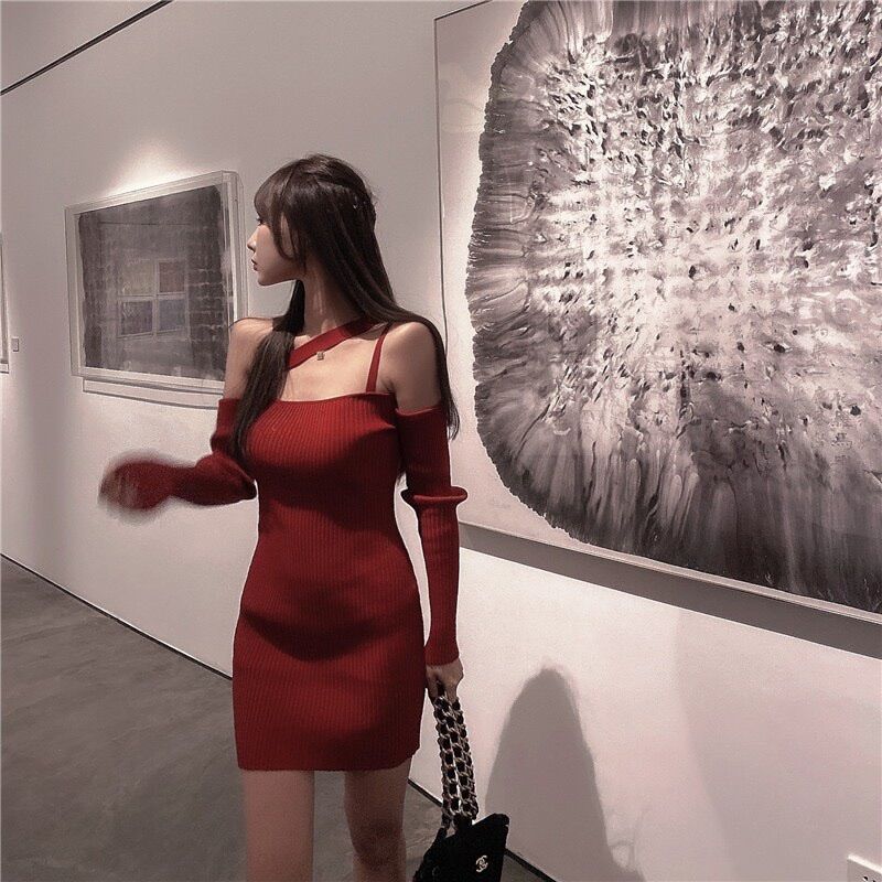 Đầm ôm đỏ choker chéo cổ xịn