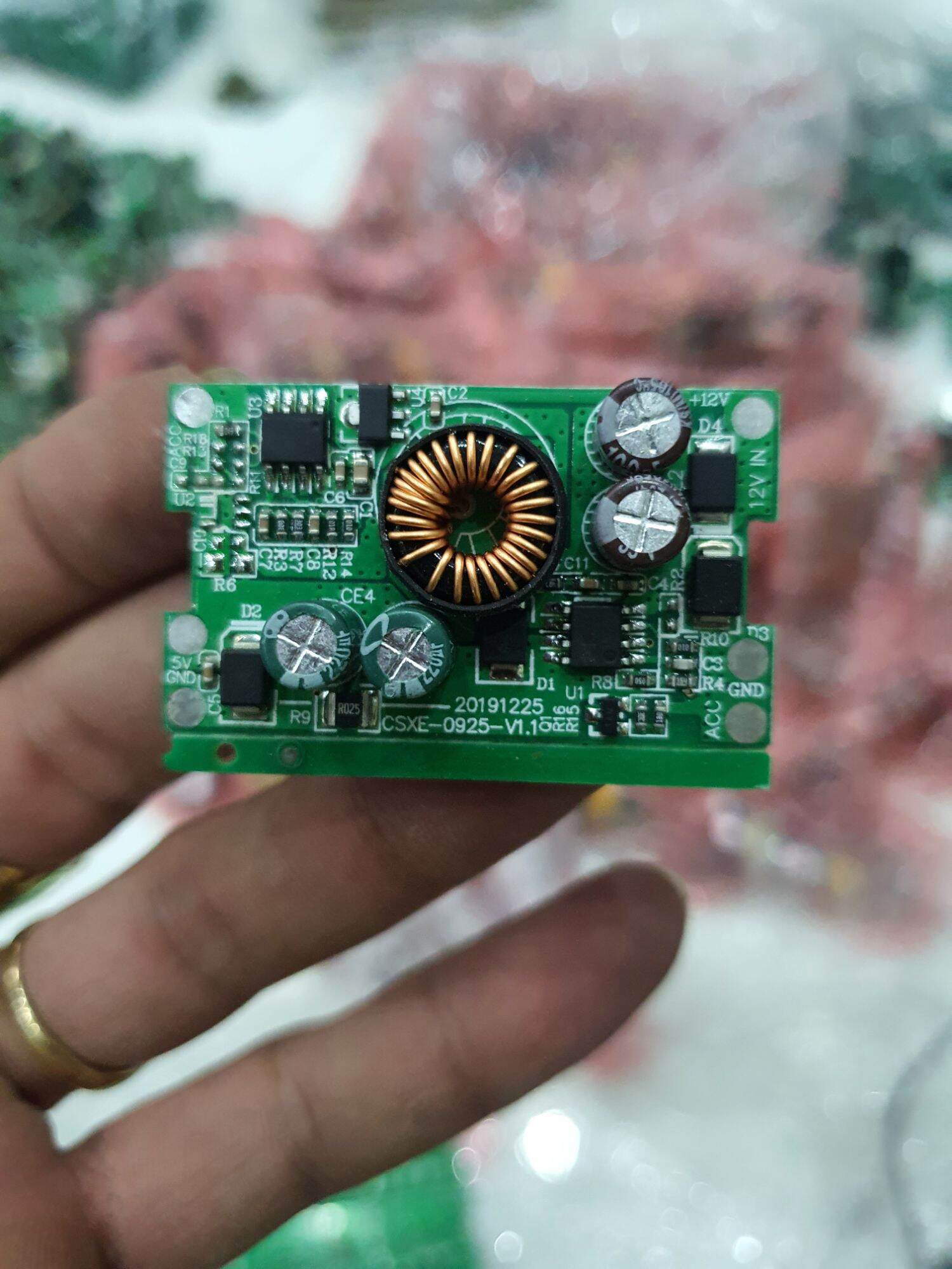 Mạch hạ áp 12/24vdc xuống 5vdc 3a ct03 hàng mới