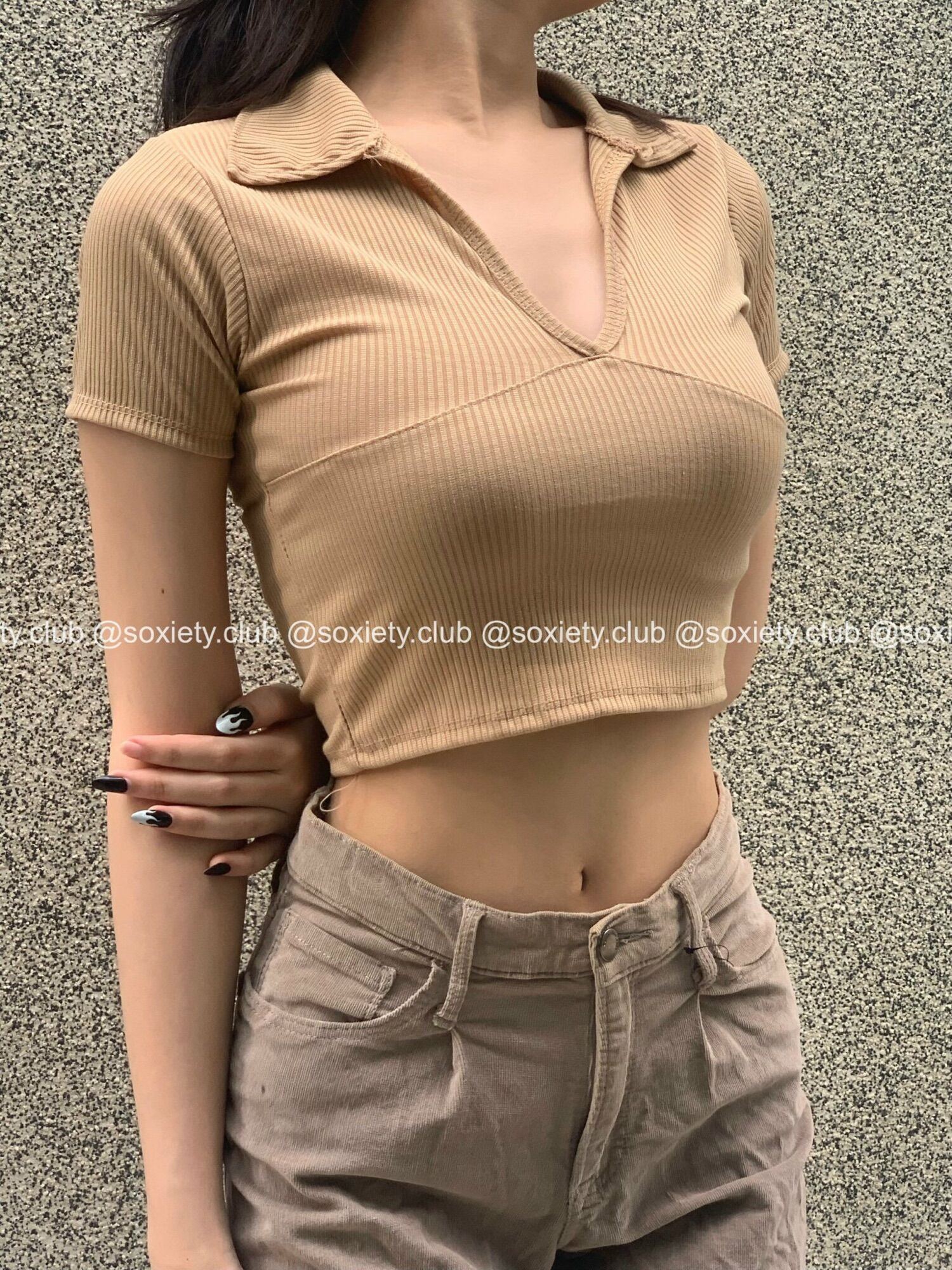 [HÌNH THẬT] Áo croptop cổ bẻ khoét ngực 💕 A35