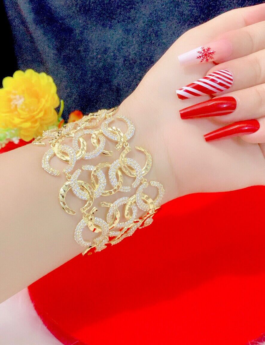 Lắc tay nữ bản lớn mạ vàng 18k cao cấp đính xoàn cực đẹp