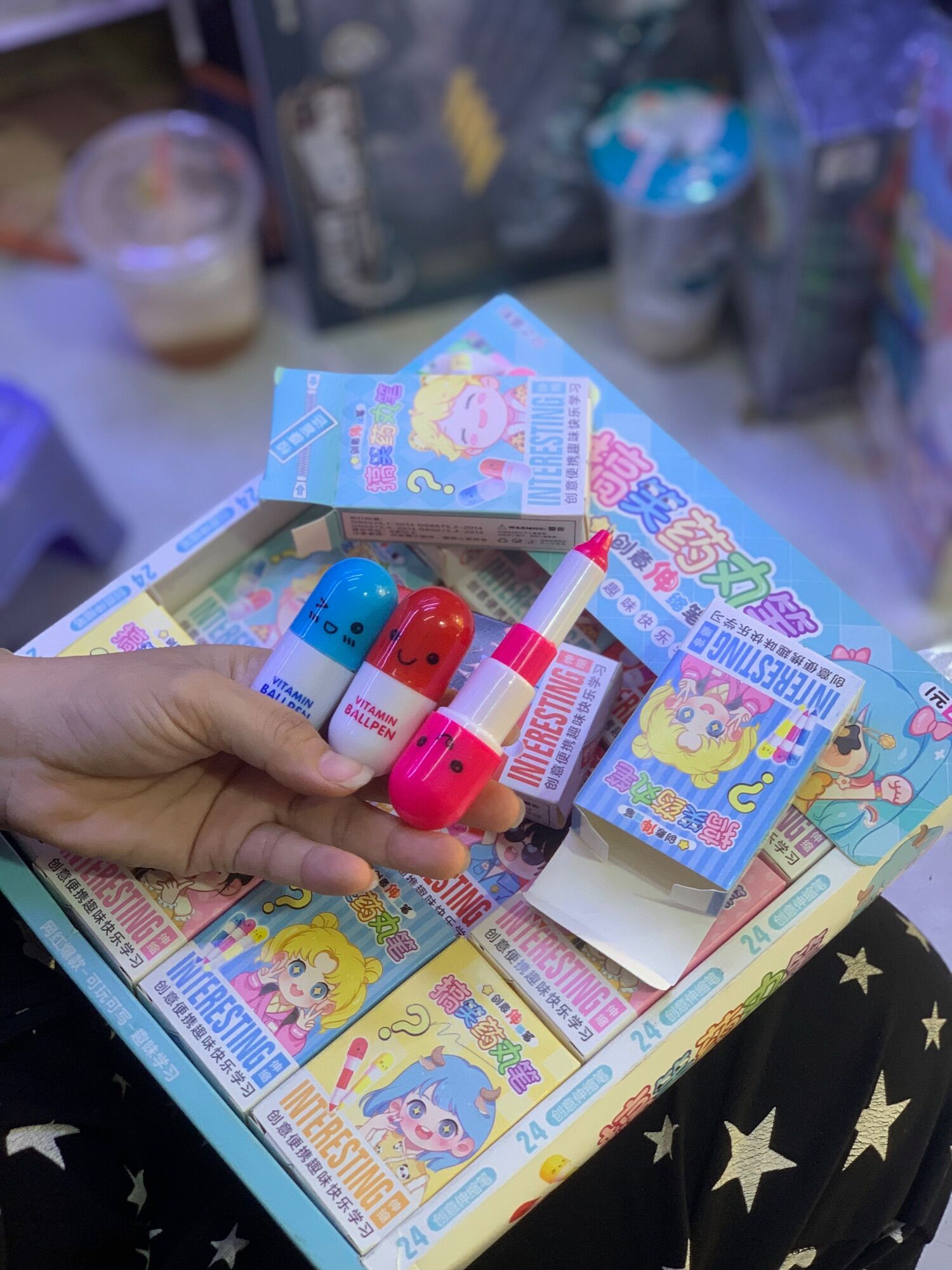 Bút bi mực xanh hình viên thuốc cute