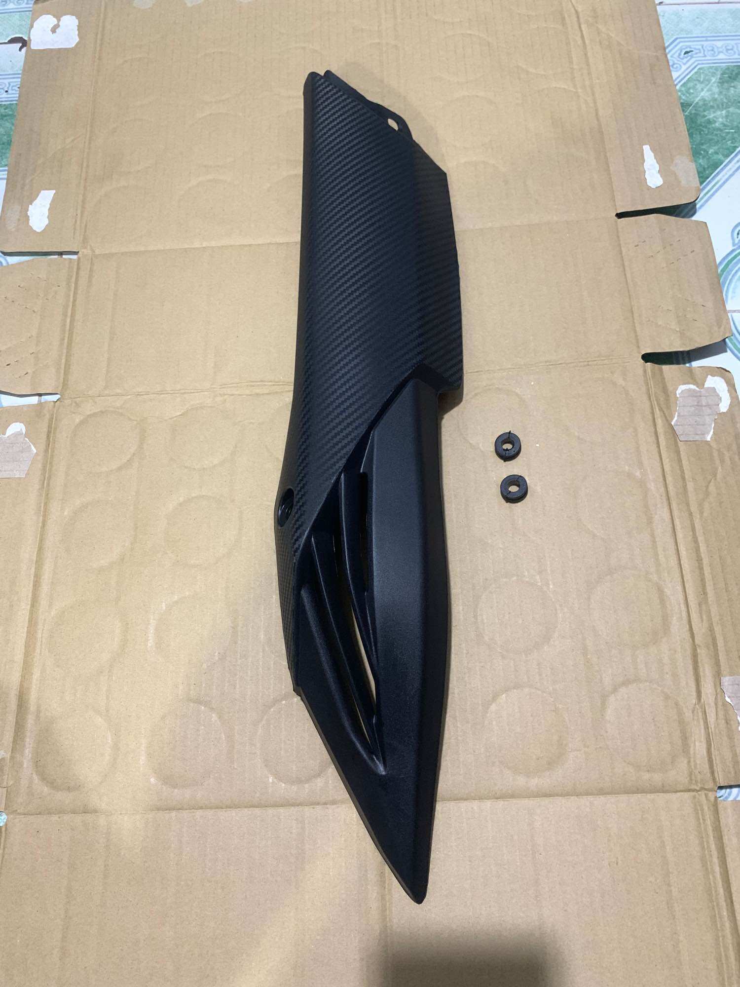 Ốp pô xe winner v1 giả zin