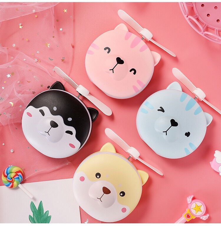 Gương soi trang điểm mini kèm quạt hình heo dễ thương + hỗ trợ đèn led đính quanh đèn