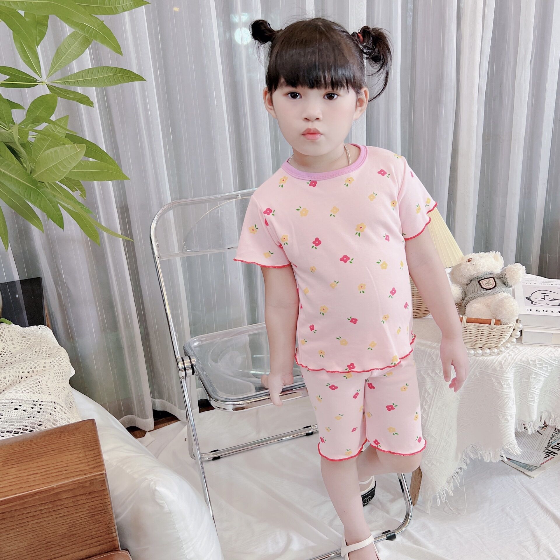 Bộ lửng bé gái hình hoa nhí