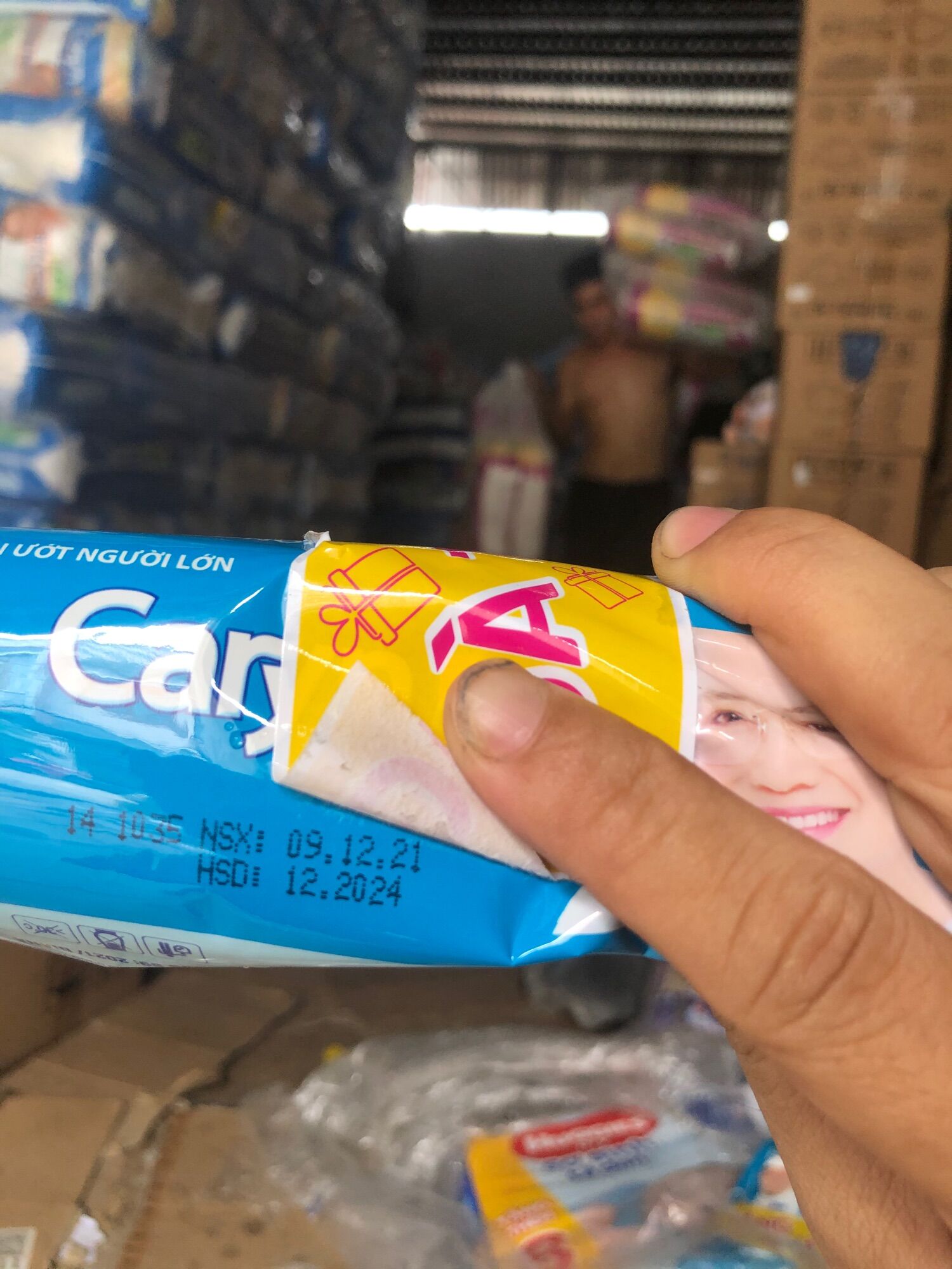 Khăn ướt caryn cho người lớn 70tờ/1 gói ( hàng tách khuyến mãi)