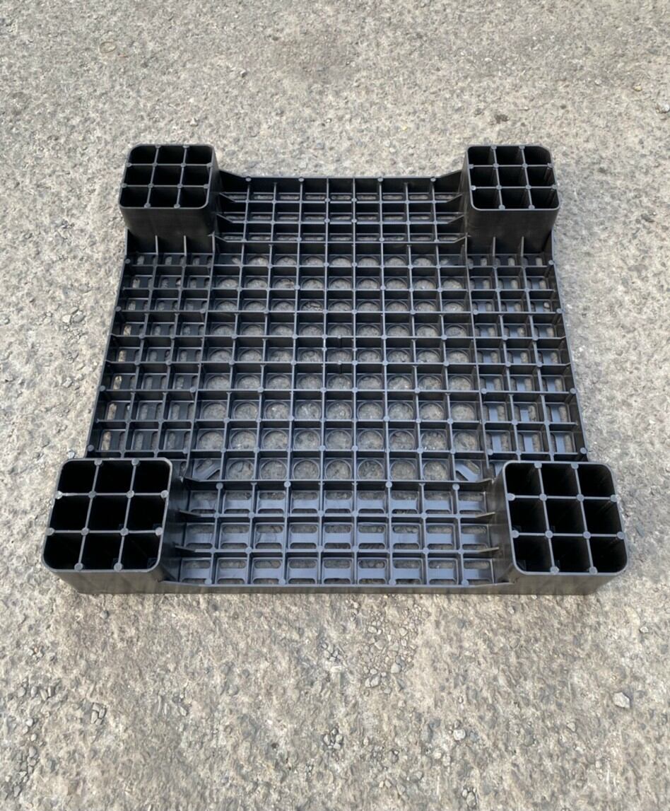 Pallet nhựa  60x60x10cm