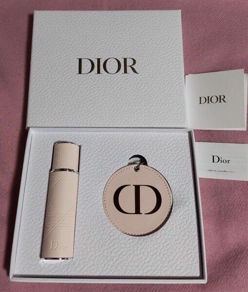 Authentic Dior VIP Gift with box 4500 only  By VIP gifts collection   Facebook