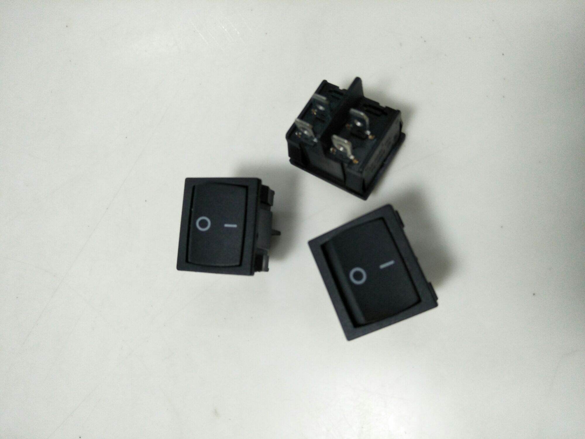 3 Công tắc âm ly