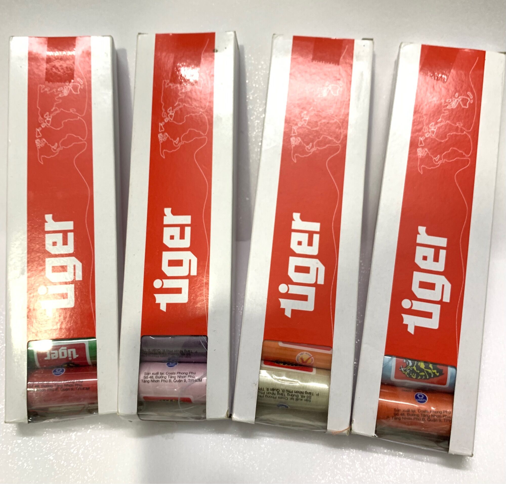 Combo 10 ống chỉ tốt hiệu Tiger 10 màu cơ bản không có mảu đen và trắng