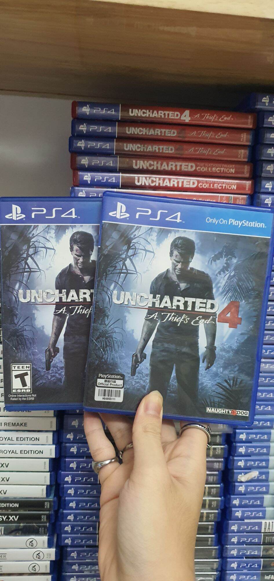 Đĩa ps4 uncharted 4 a thief's end