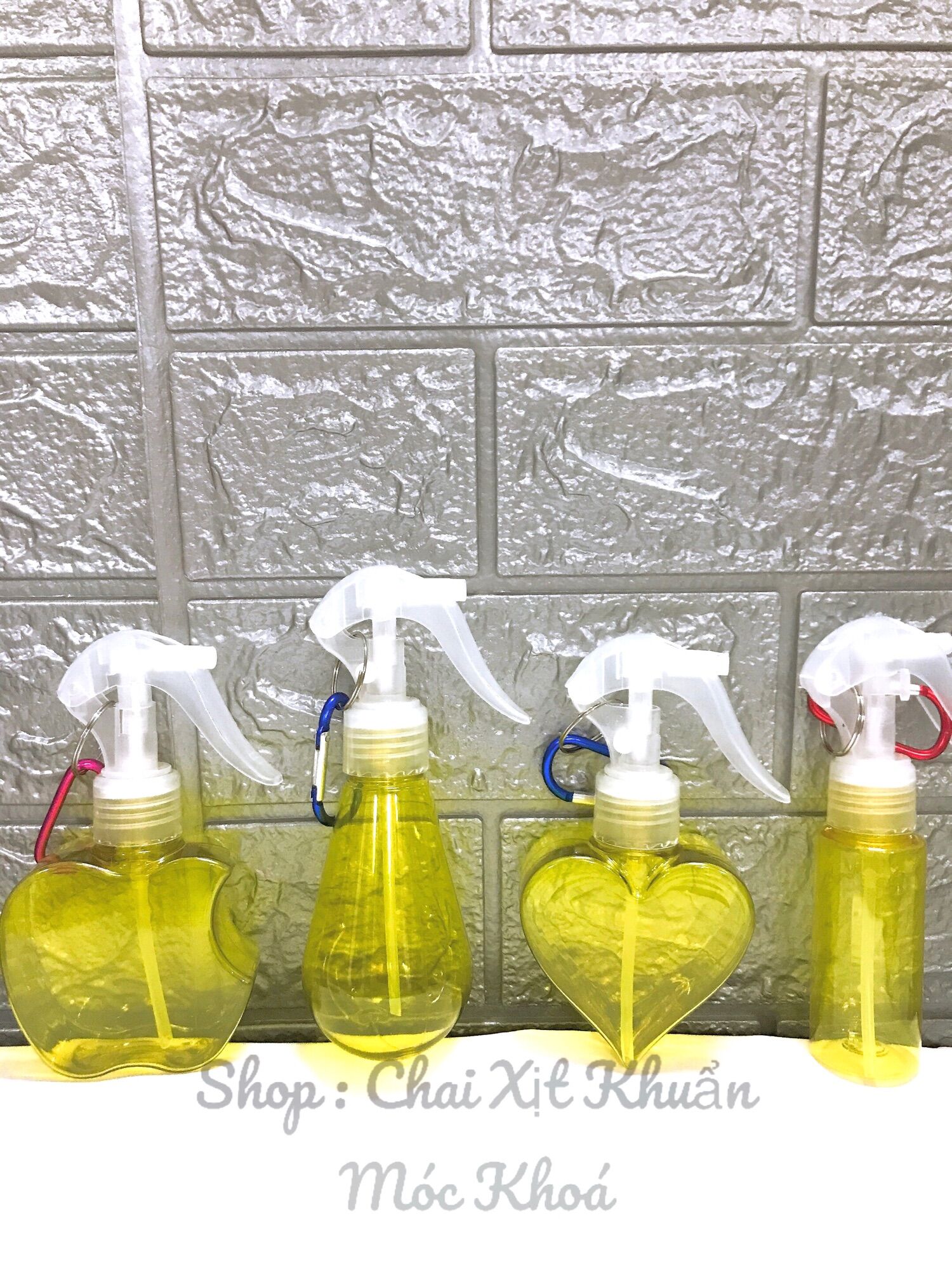 Combo 4 Chai Xịt Khuẩn Mini Móc Khoá ( 60,90,100ml)