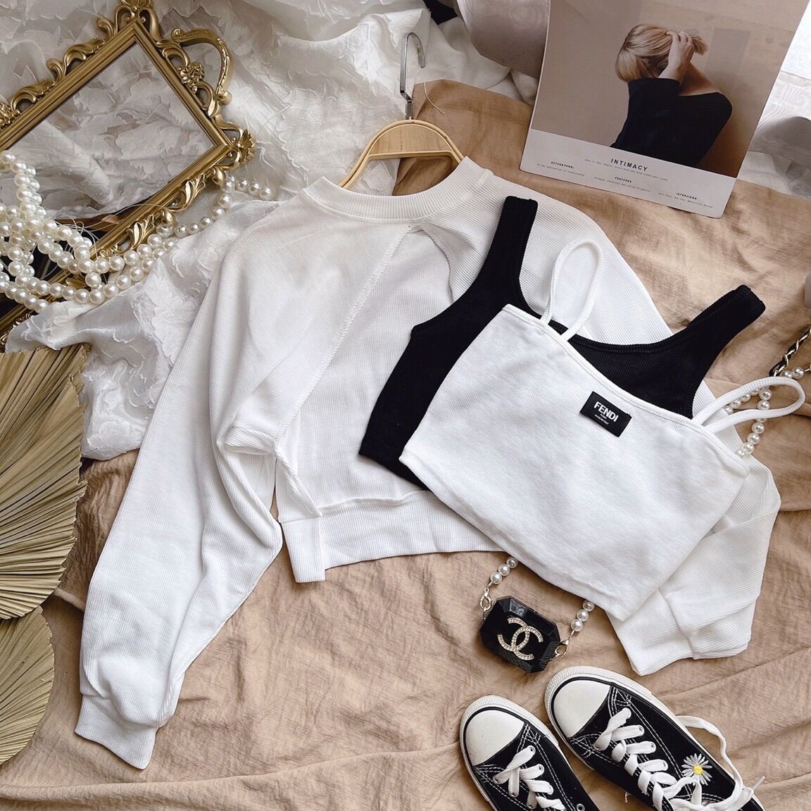 áo croptop len 2 dây và khoác len