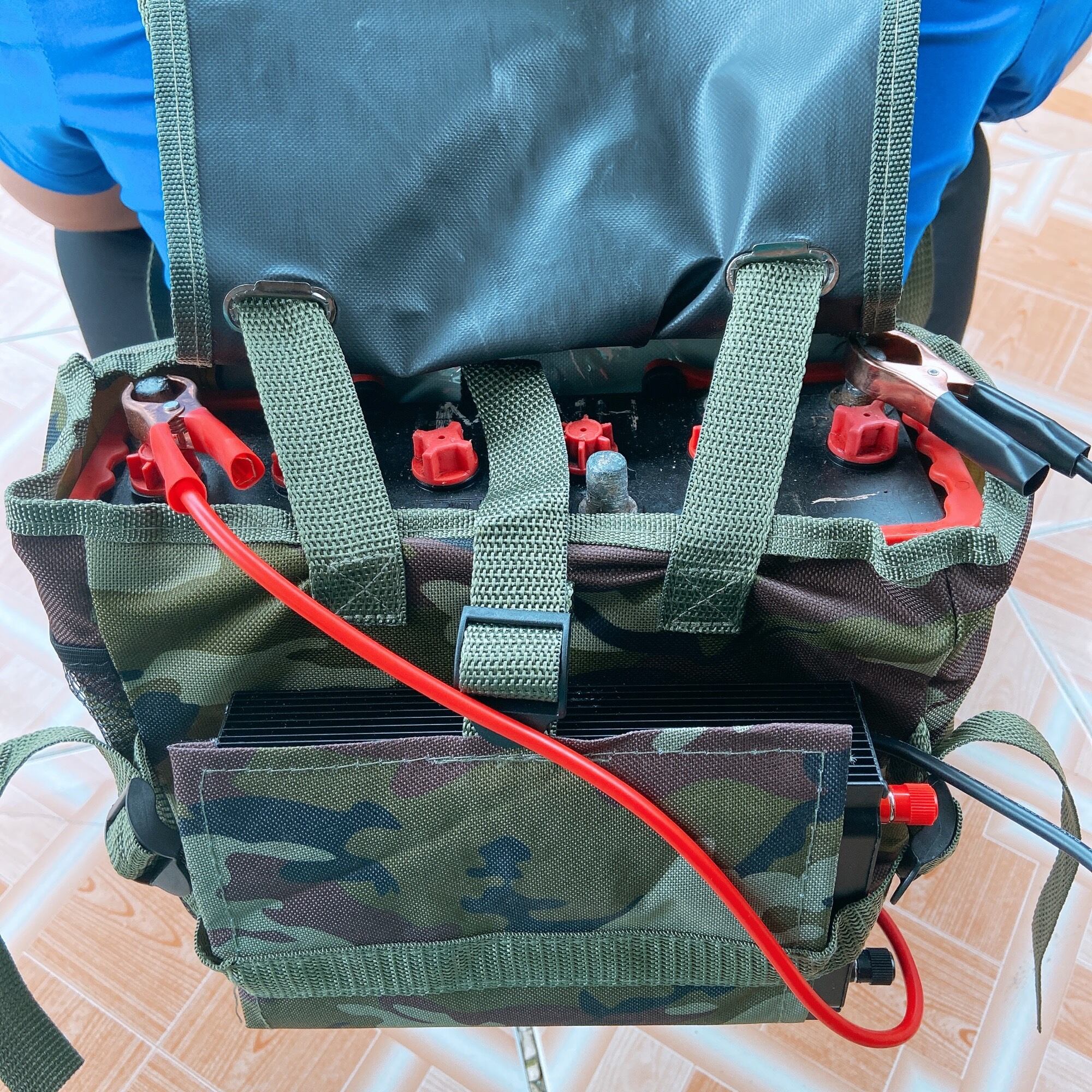 Ba lô đựng bình ắc quy