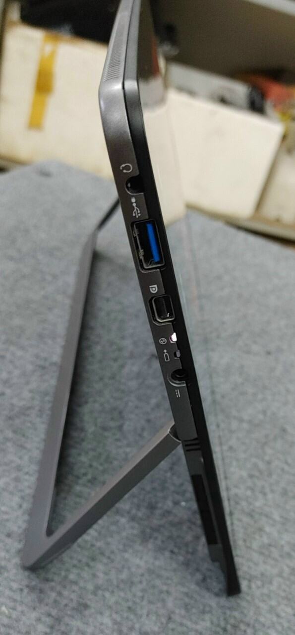 Bán máy tính bảng Fujitsu r726