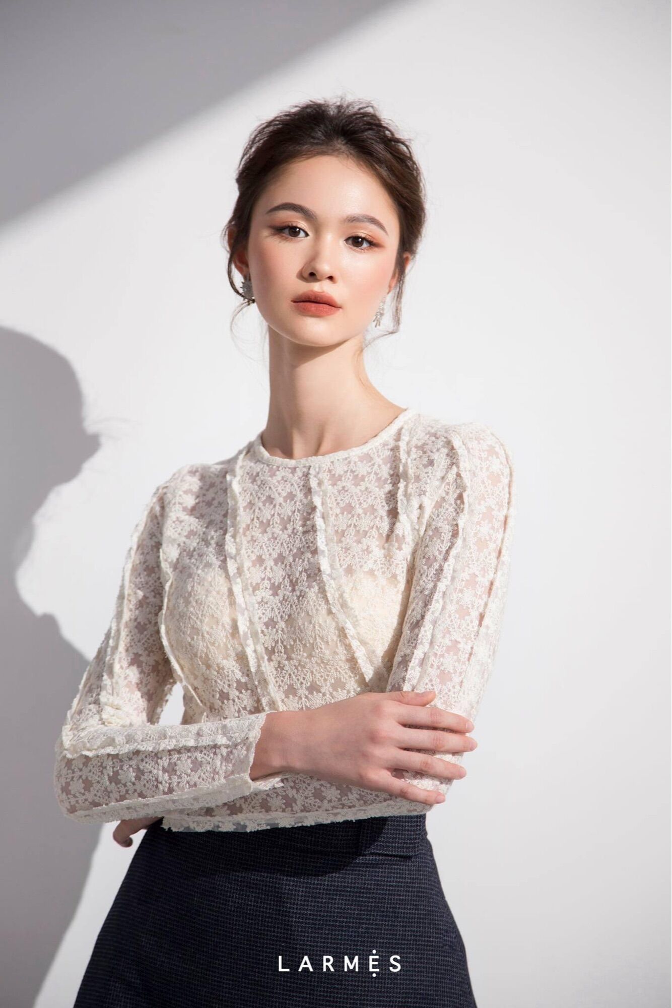 LARMES - Lacy top & Thalia Skirt