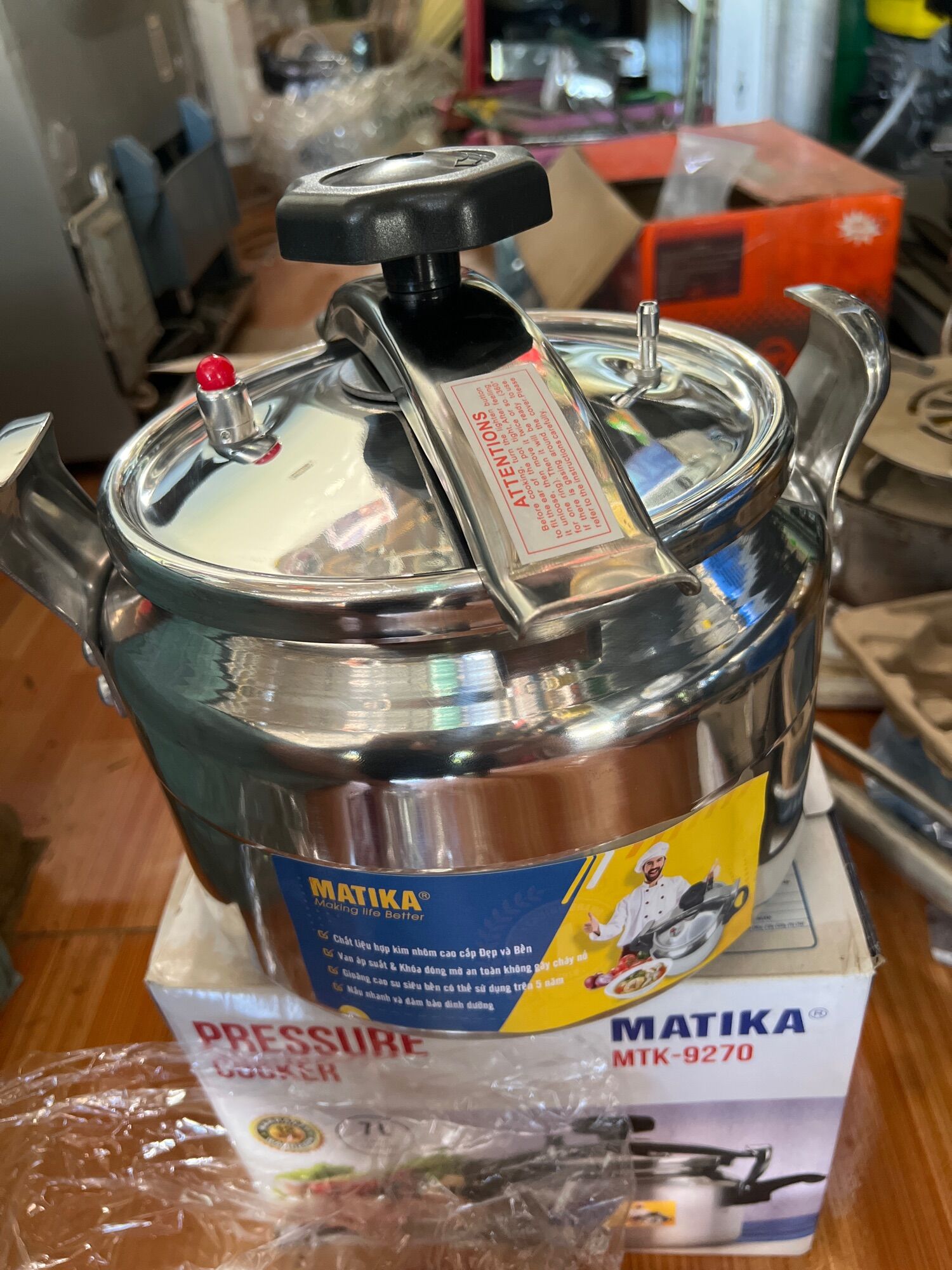 Nồi áp suất 7 lít matika nồi đẹp