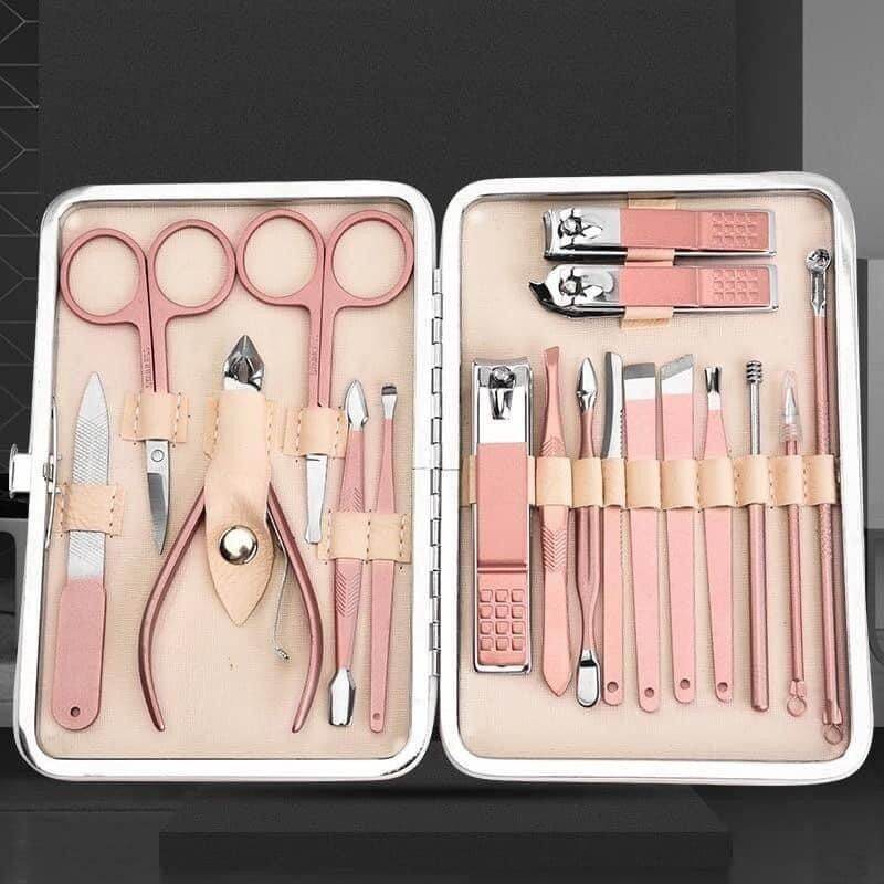 Bộ cắt , bấm móng tay 18 món màu hồng pinky