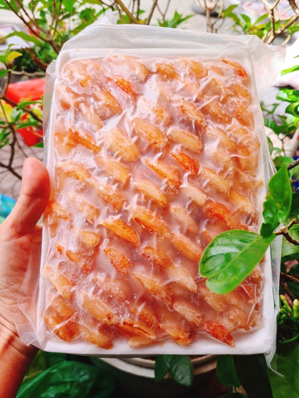 Thịt càng ghẹ bóc sẵn 500gr rã đông còn 300gr