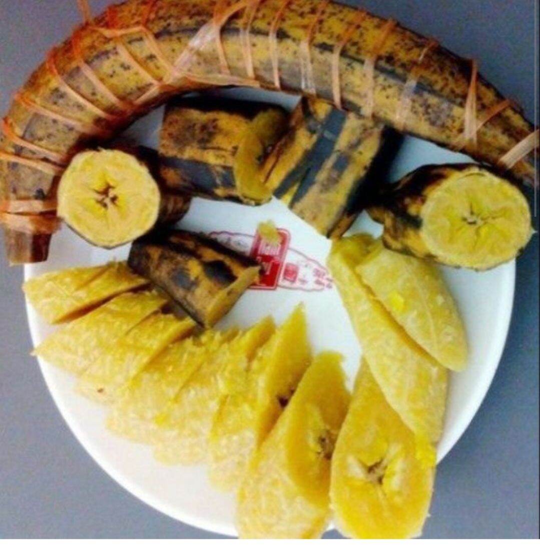 Chuối Táo Quạ  Combo 5 trái chuối khổng lồ