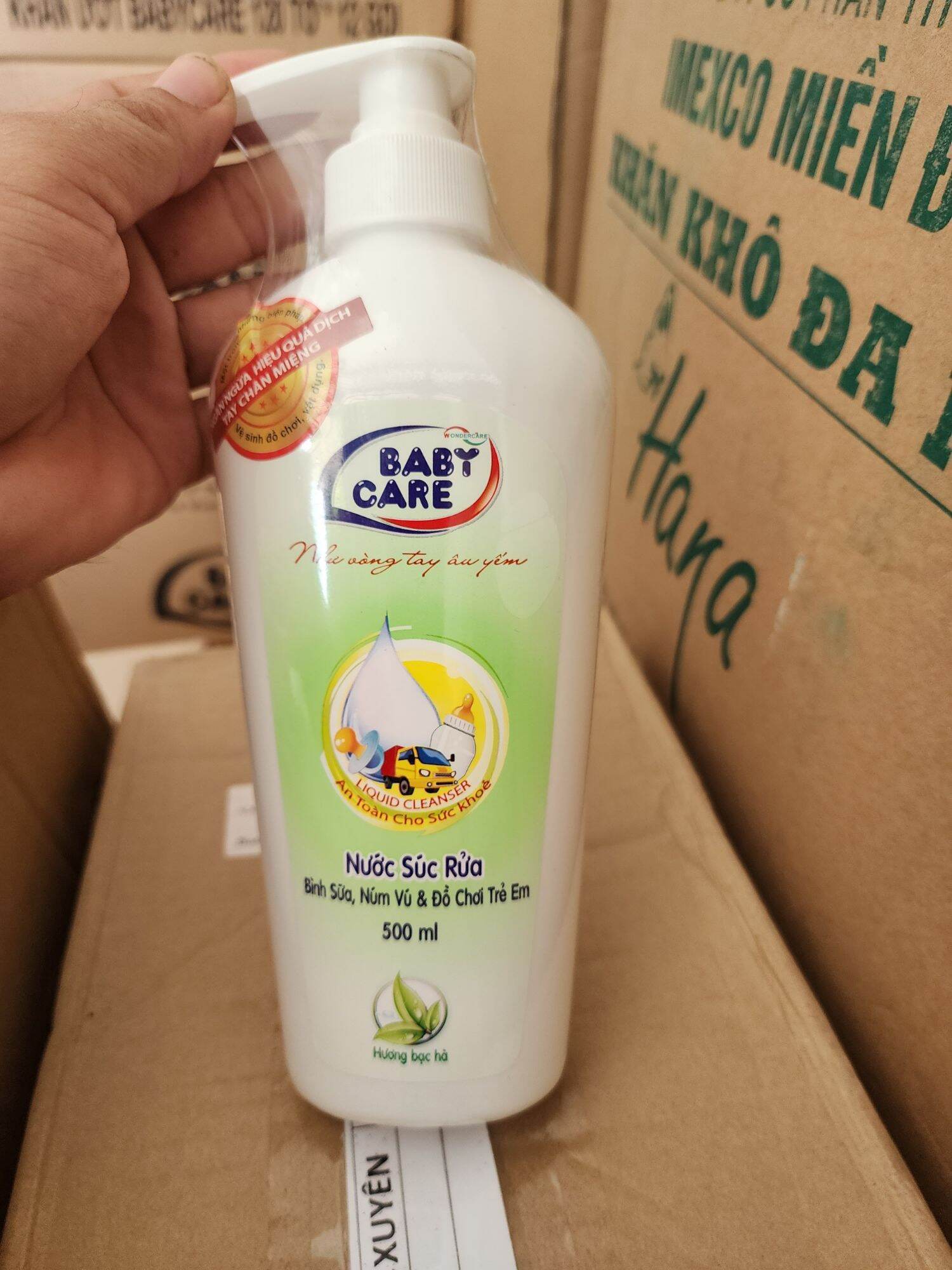 Nước súc bình sữa ,núm vú và đồ chơi trẻ em Baby Care 500ml.