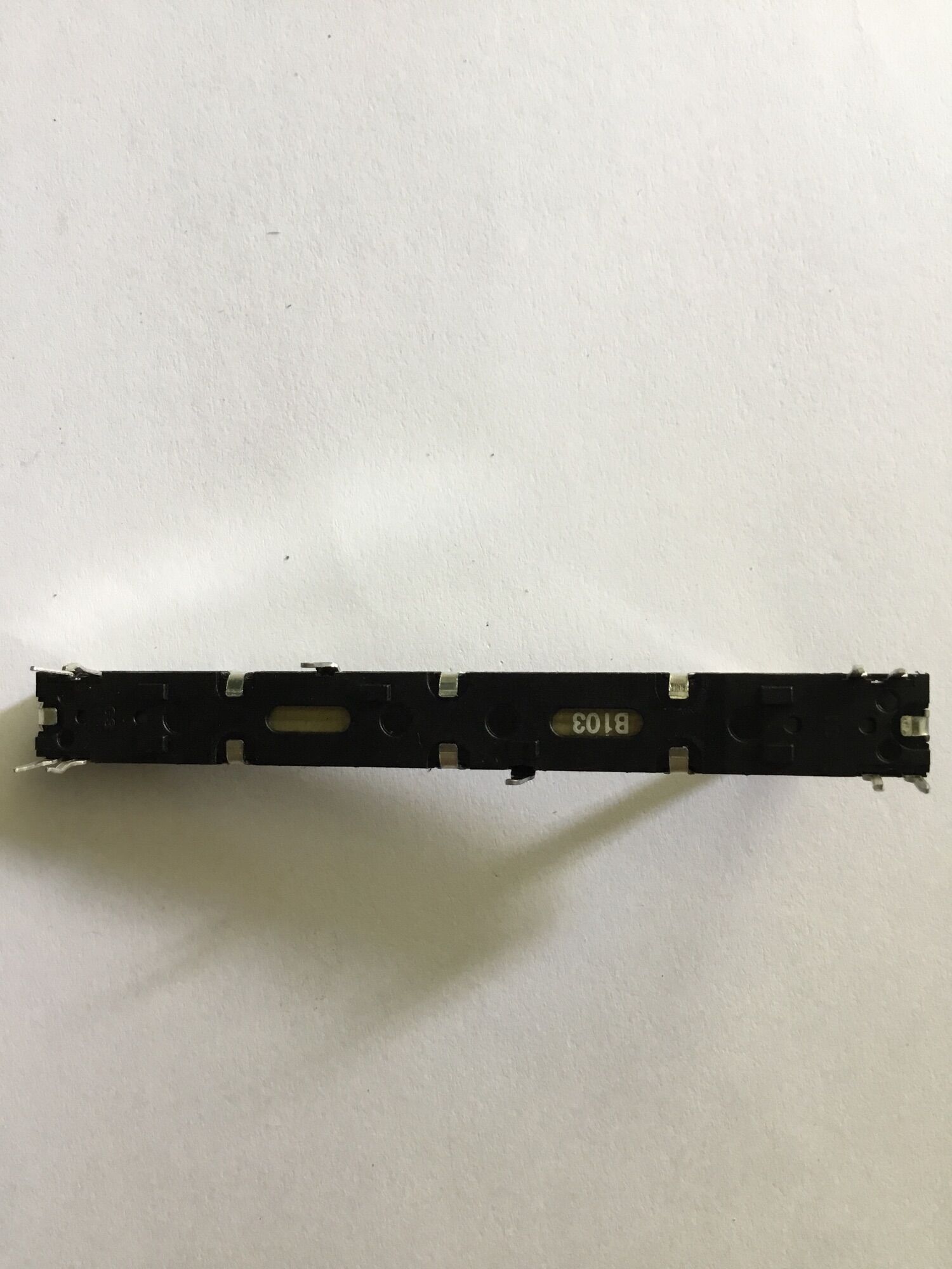 1-FADER MIXER MACKIE 10 Ký (1 chiếc)
