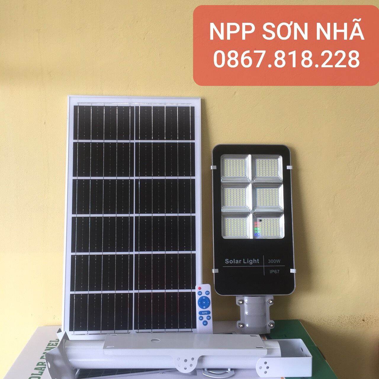Đèn năng lượng mặt trời bàn chải 300W