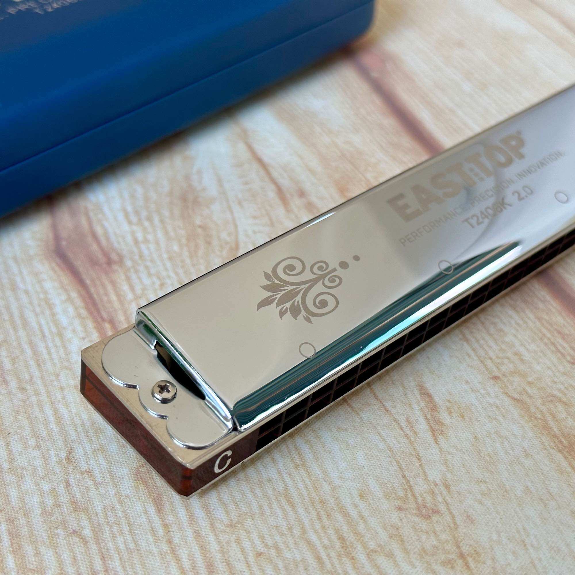 Kèn Harmonica 24 lỗ Easttop T2406K version 2.0 chính hãng