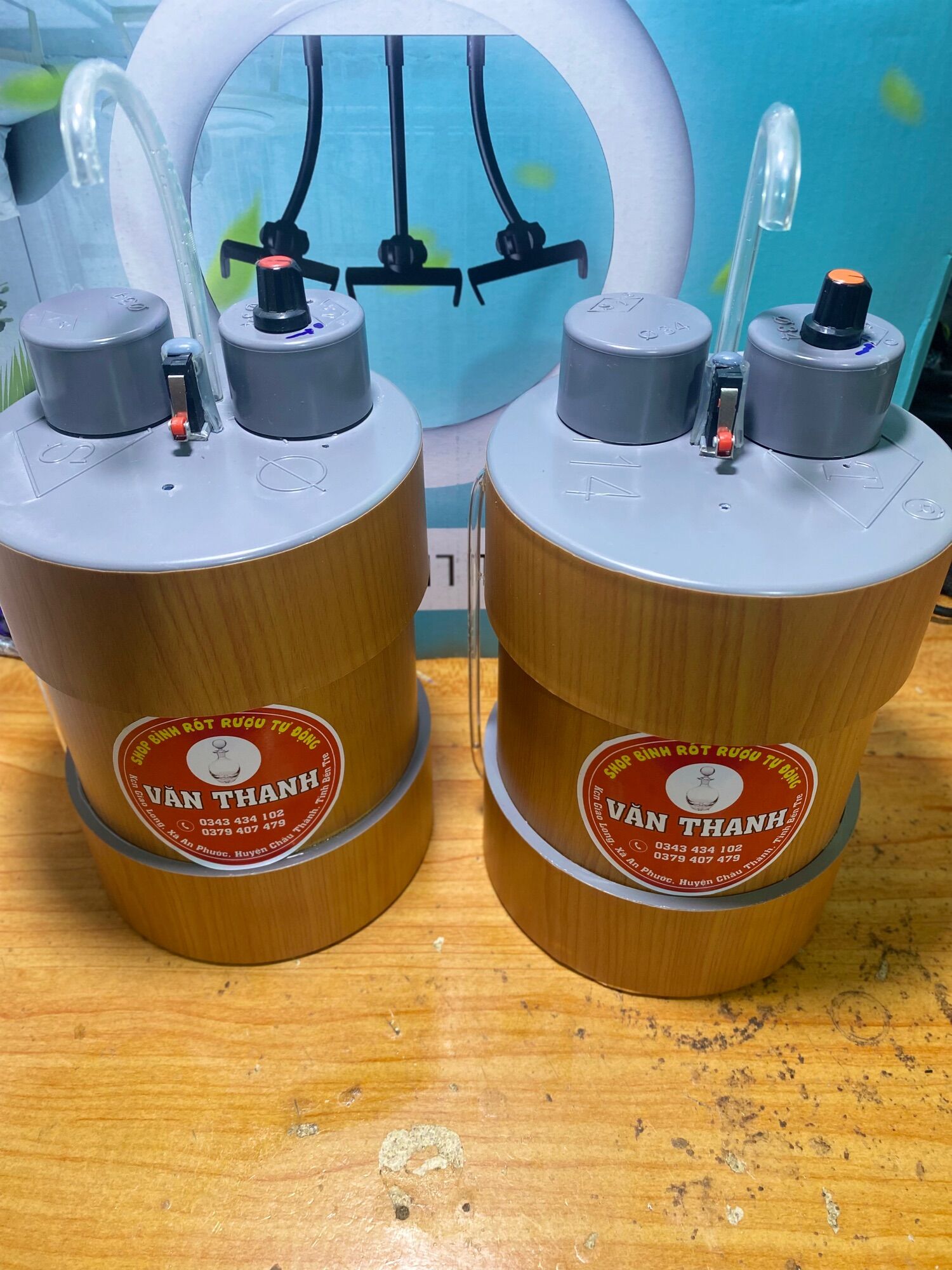 Bình rót rượu tự động giã gỗ 1.5l