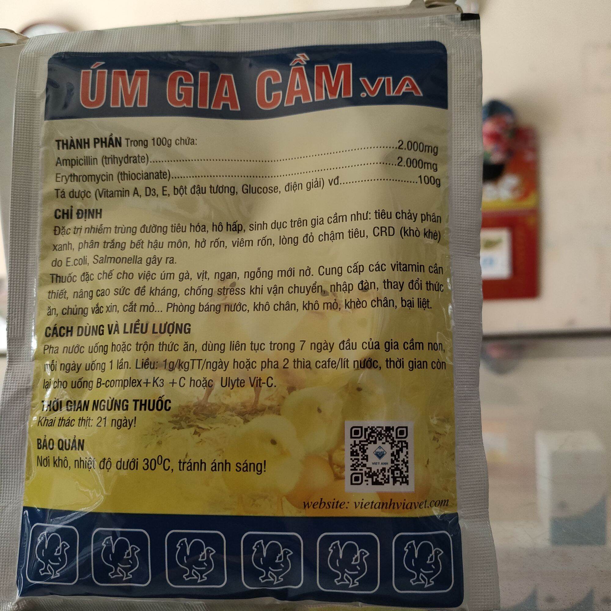 Úm gia cầm/ Úm gà, vịt ngan thảo dược giúp vật nuôi non phát triển khỏe mạnh.